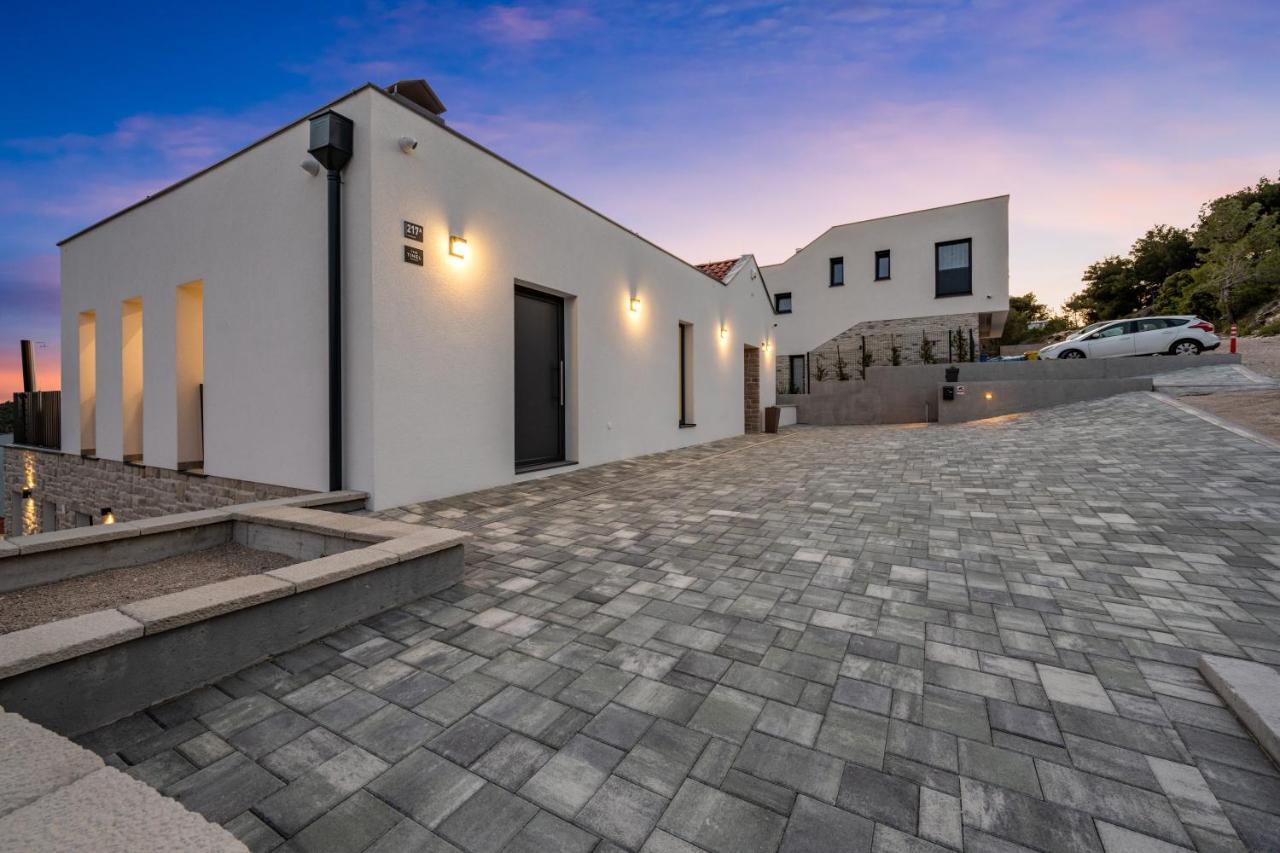 The Tinel Villa Zaboric Exterior photo