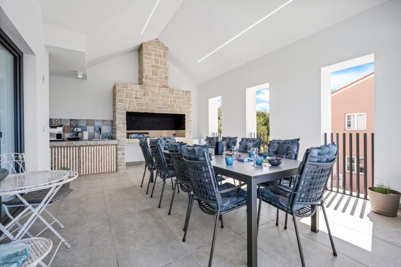 The Tinel Villa Zaboric Exterior photo
